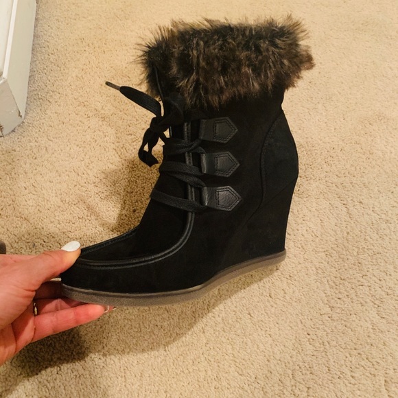 Boots - Picture 2 of 4